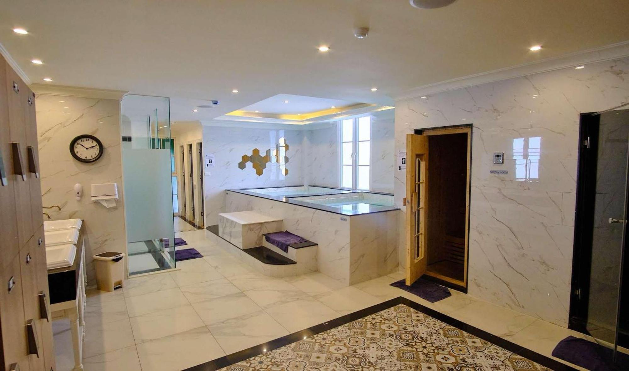 Seven Seas Cote De Azur Hotel Nacsomtien Kültér fotó